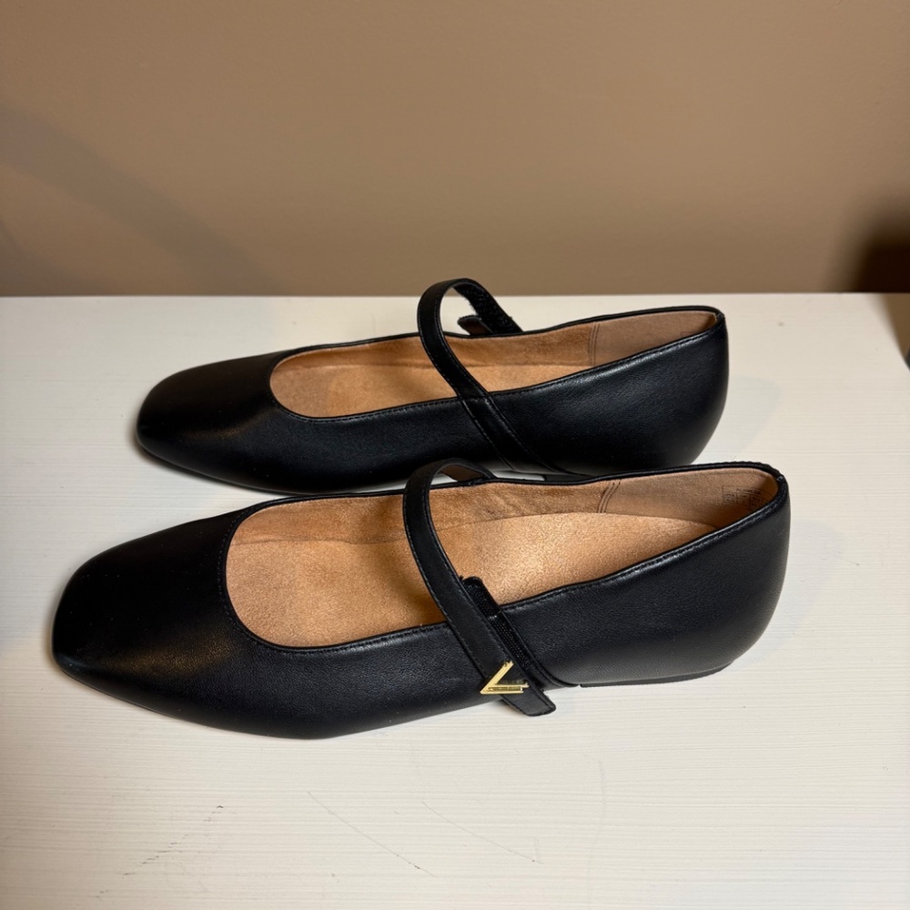 Vionic Alameda - Picture 3 of 5